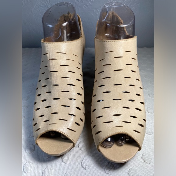 LADIES CLARKS OKENA POSH LEATHER ZIP CASUAL PEEP TOE HEELED MULES - Picture 2 of 16